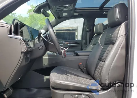 2023 Cadillac Escalade V Esv Sport z USA, uszkodzony, nr VIN 1GYS4SK96PR552557